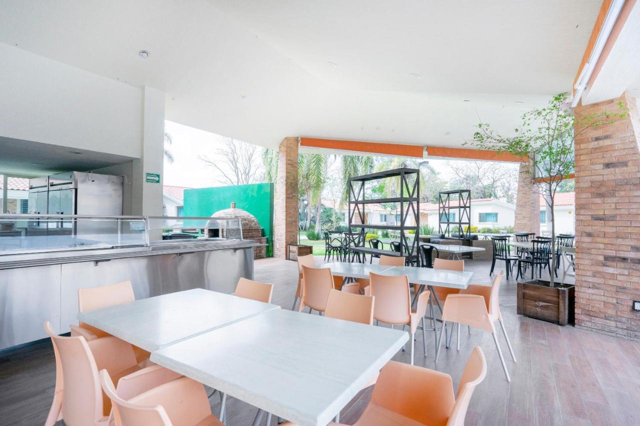 Collection O Luna Aqua Villas,Tala,Rio Escondido מראה חיצוני תמונה